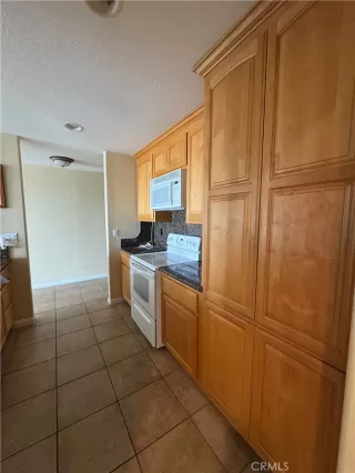 Photo #6: OC26102683 Listing 