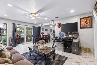 Photo #4: OC26102752 Listing