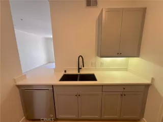 Photo #5: OC26102792 Listing 