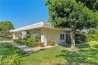 Photo #3: OC26102968 Listing
