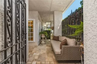 Photo #6: OC26102968 Listing