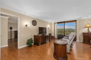 Photo #4: OC26102976 Listing