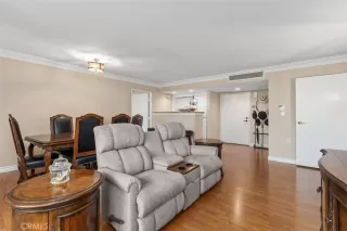 Photo #5: OC26102976 Listing