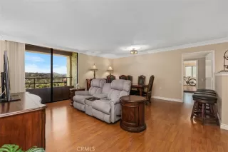 Photo #6: OC26102976 Listing