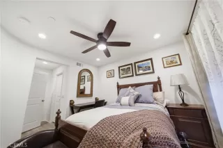 Photo #4: OC26103048 Listing 