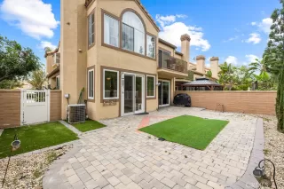Photo #1: OC26103595 Listing