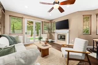 Photo #5: OC26103595 Listing