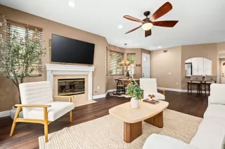 Photo #6: OC26103595 Listing