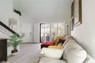 Photo #2: OC26103760 Listing
