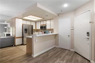 Photo #4: OC26104277 Listing