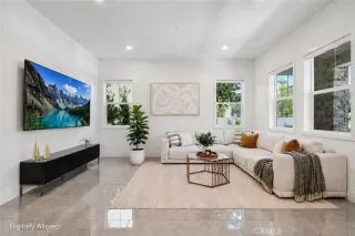 Photo #1: OC26104366 Listing 