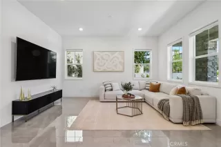 Photo #2: OC26104366 Listing 