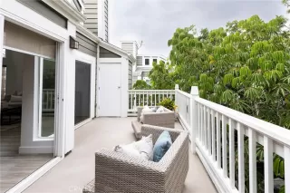 Photo #4: OC26104399 Listing 