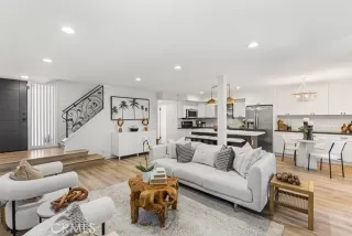 Photo #1: OC26104483 Listing 