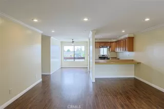 Photo #4: OC26104617 Listing