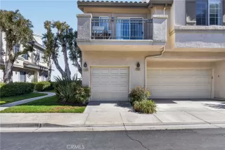 Photo #3: OC26104792 Listing