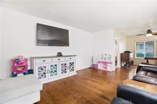 Photo #4: OC26104805 Listing 