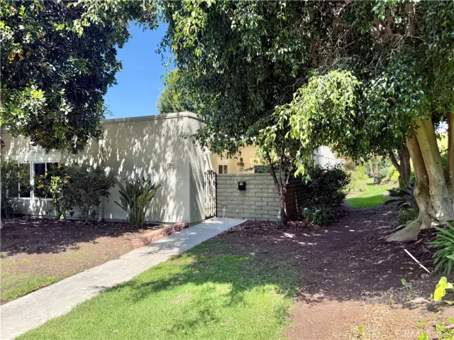 MLS: OC26104873 Condo For Sale