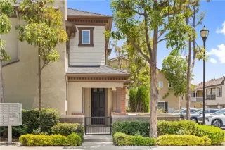Photo #3: OC26104898 Listing 