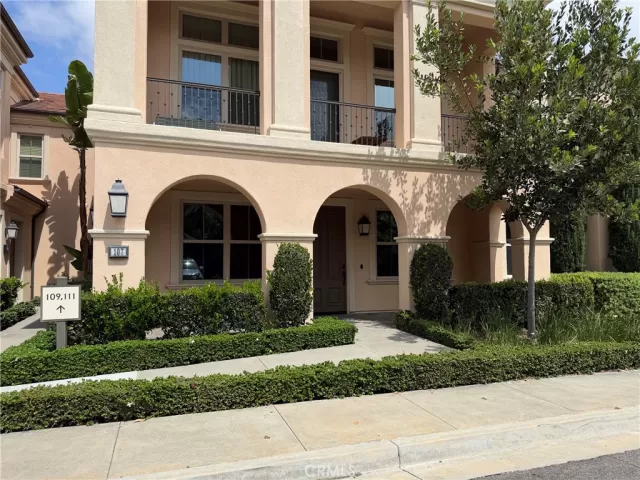 MLS: OC26105023 Condo For Sale