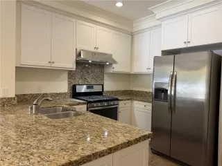 Photo #4: OC26105023 Listing