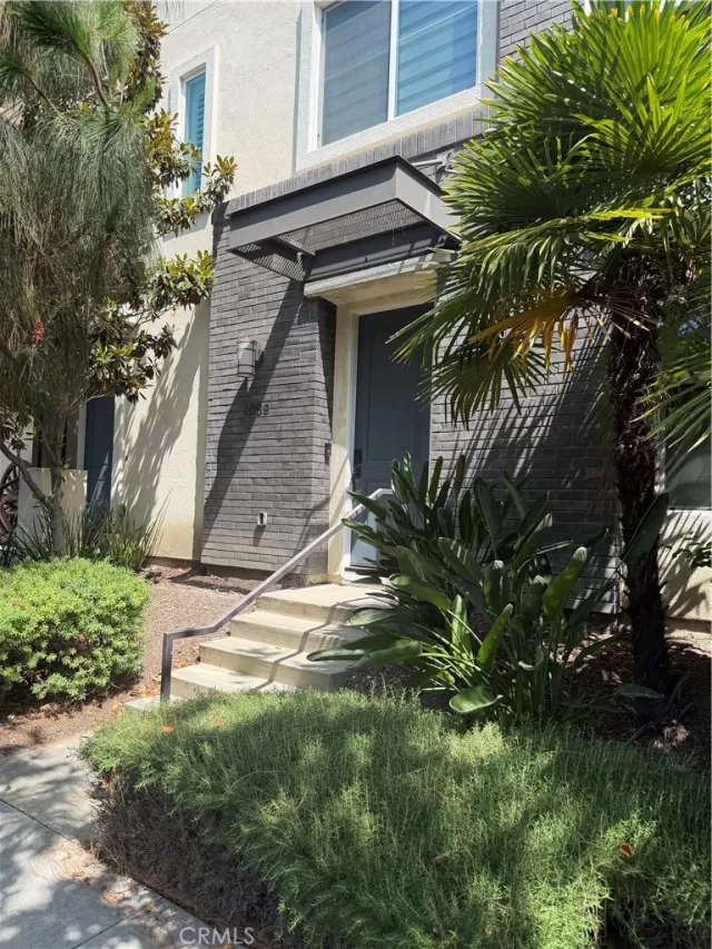 MLS: OC26105213 Condo For Sale