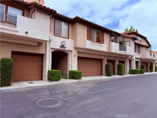 Photo #1: OC26105260 Listing