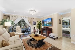 Photo #4: OC26105978 Listing 