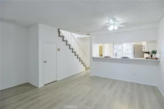 Photo #4: OC26106471 Listing