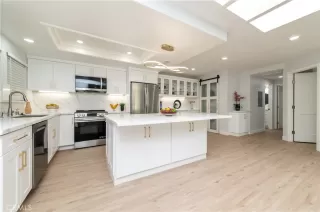 Photo #2: OC26106904 Listing