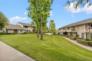 Photo #5: OC26106926 Listing