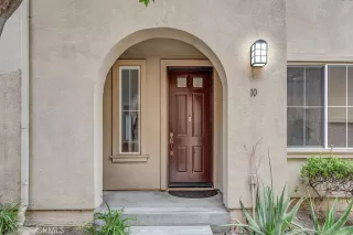 Photo #1: OC26106935 Listing 