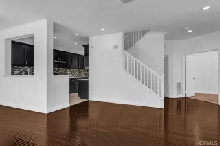 Photo #3: OC26106935 Listing 