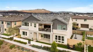 Photo #2: OC26106995 Listing 