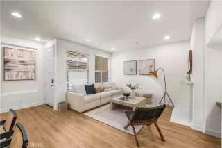 Photo #3: OC26107162 Listing