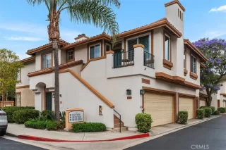 Photo #1: OC26107210 Listing