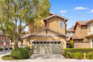 Photo #1: OC26107553 Listing