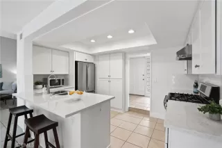 Photo #5: OC26107872 Listing
