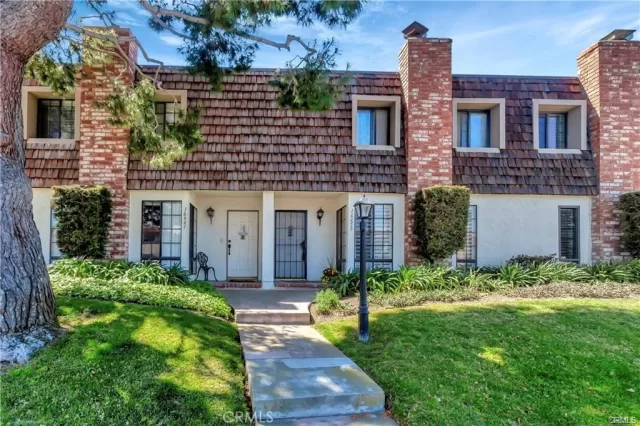 MLS: OC26107898 Condo For Sale