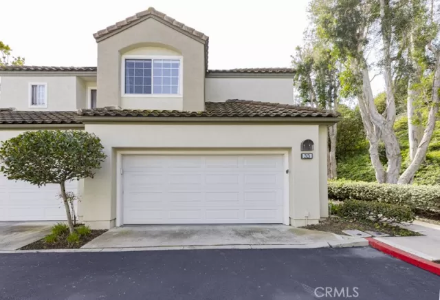 MLS: OC26107903 Condo For Sale