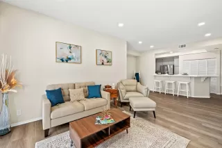 Photo #5: OC26108689 Listing 