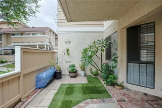 Photo #6: OC26108786 Listing