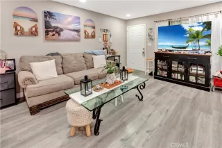 Photo #6: OC26109779 Listing 