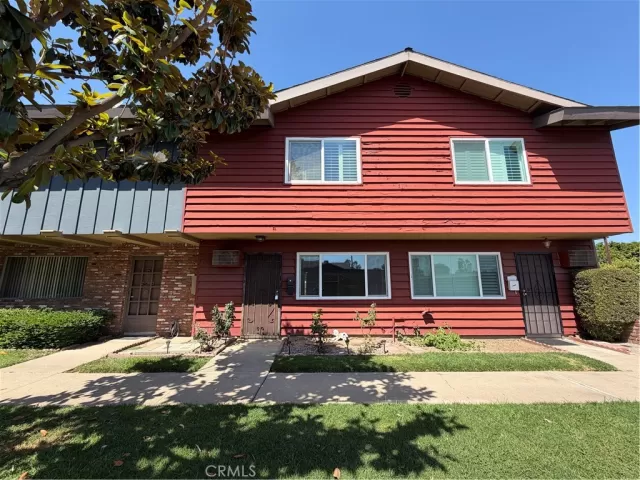 MLS: OC26109962 Condo For Sale