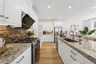 Photo #3: OC26110092 Listing 