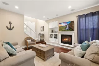 Photo #4: OC26110163 Listing