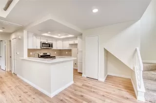 Photo #4: OC26110354 Listing 