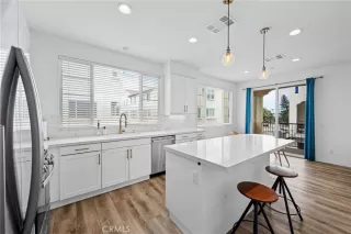 Photo #5: OC26110713 Listing 