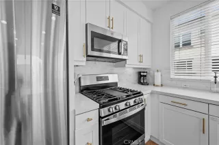 Photo #6: OC26110713 Listing 