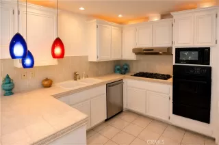 Photo #5: OC26110837 Listing
